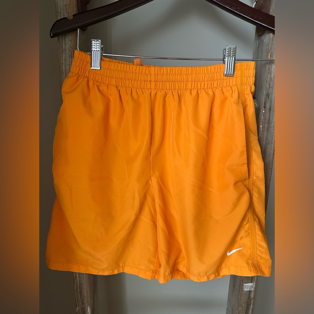 Nike Dri-fit Shorts. EUC. Youth L.